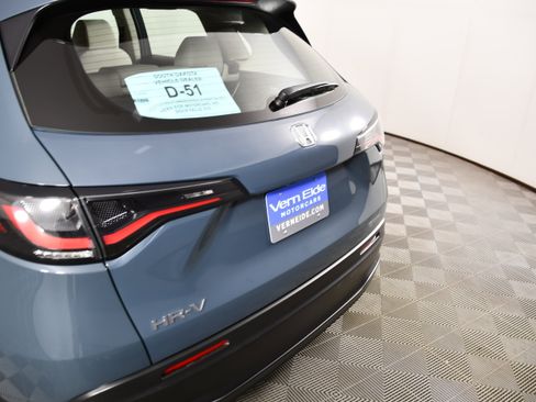 Certified 2025 Honda HR-V LX image 15