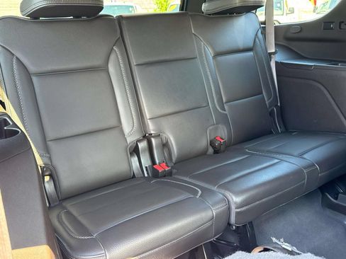 Used 2022 GMC Yukon Denali AWD/4WD image 13