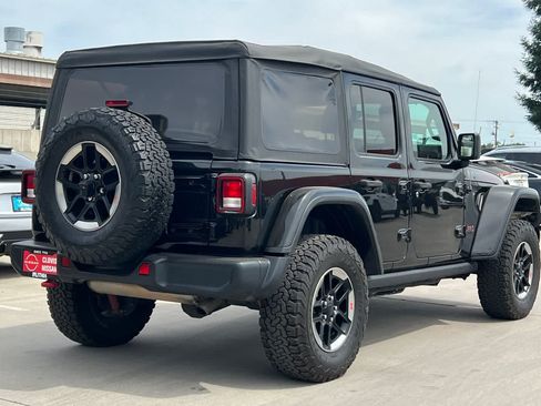 Used 2019 Jeep Wrangler Unlimited Rubicon AWD/4WD image 3