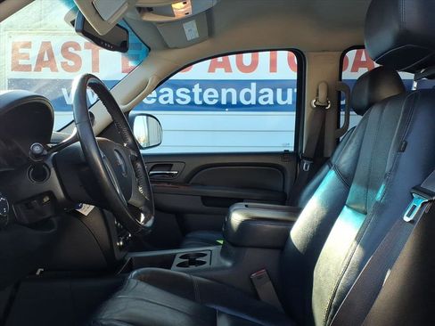 Used 2013 GMC Yukon XL SLT image 7