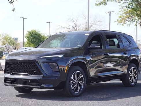 New 2026 Buick Enclave Sport Touring w/ Power Package image 4