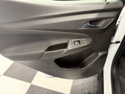 Used 2023 Chevrolet Bolt EUV LT w/ Driver Confidence Package image 18
