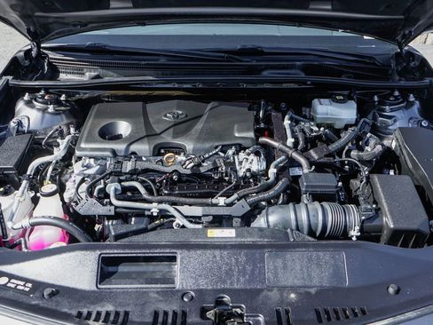 Used 2021 Toyota Camry XSE w/ Navigation Upgrade Package image 11