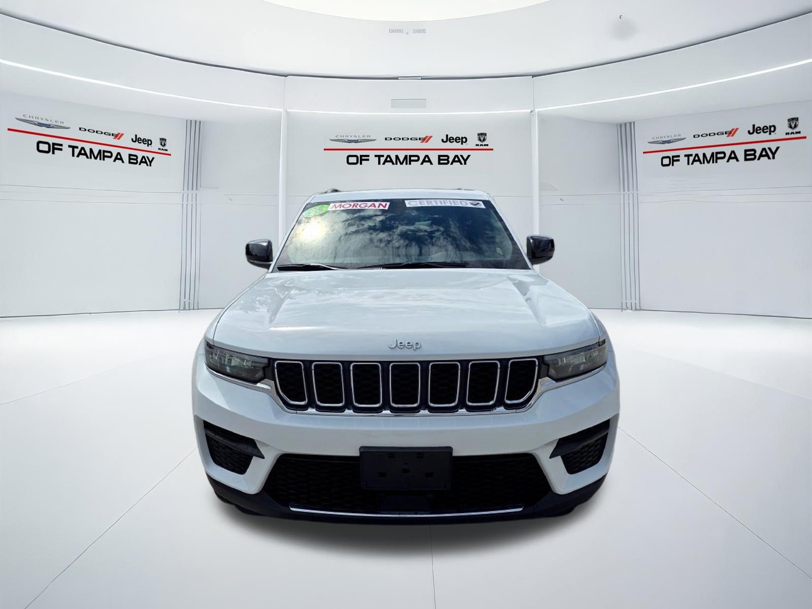 Used 2025 Jeep Grand Cherokee Laredo X w/ Luxury Tech Group I AWD/4WD image 8