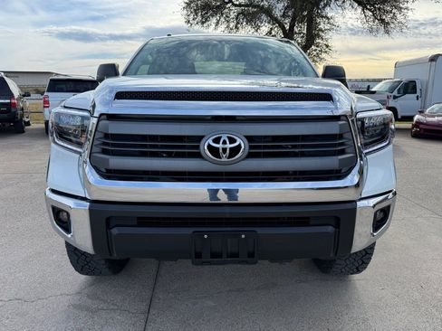 Used 2015 Toyota Tundra SR5 image 2