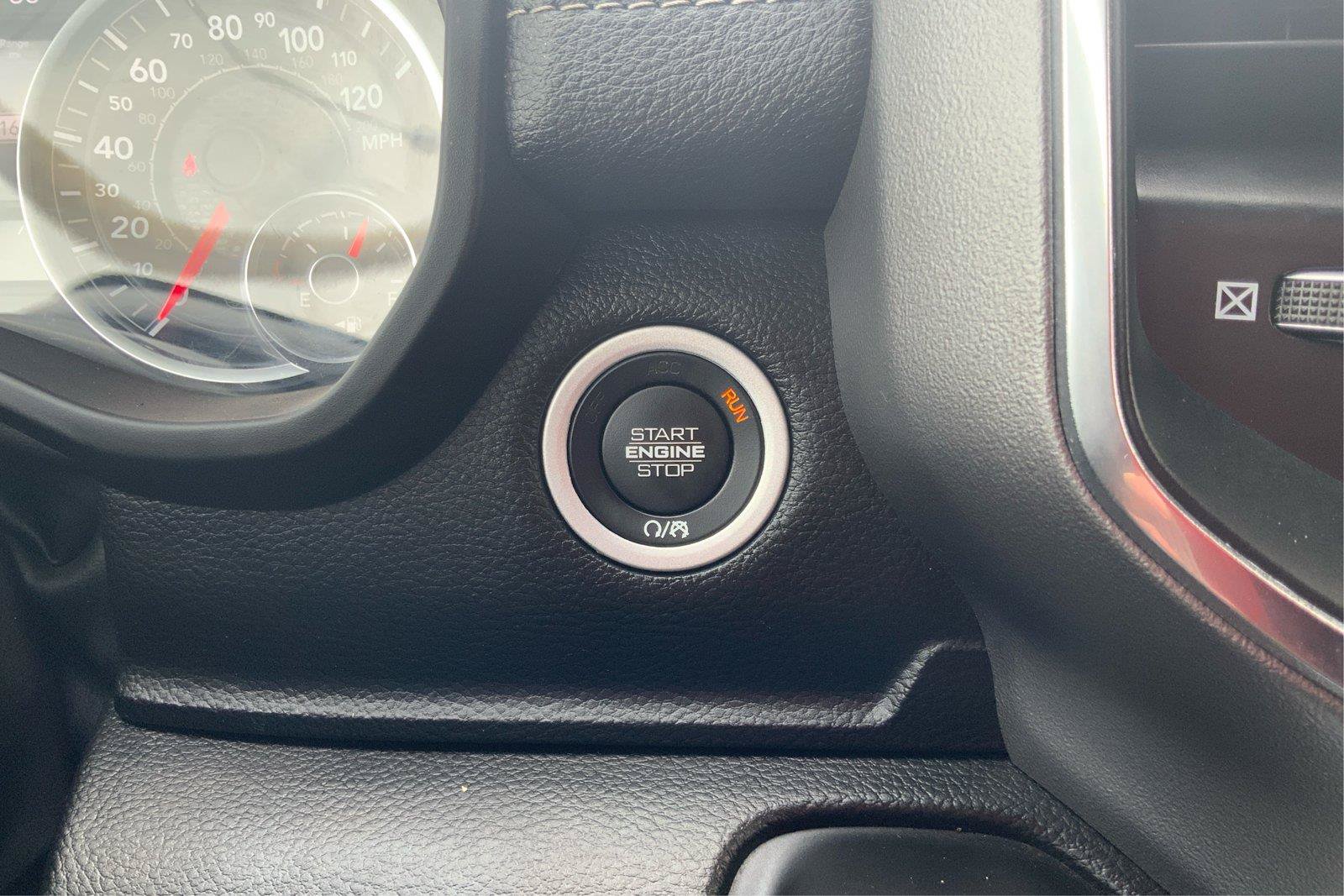 Used 2023 RAM 1500 Laramie AWD/4WD image 35