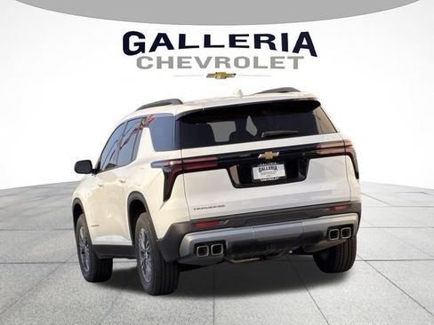 New 2026 Chevrolet Traverse LT FWD image 5