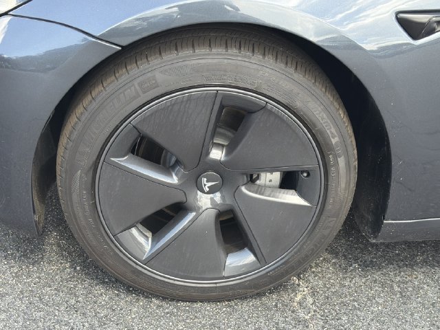 Used 2023 Tesla Model 3 Standard Range RWD image 9
