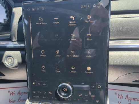 New 2025 GMC Terrain Elevation w/ Elevation Premium Package image 23