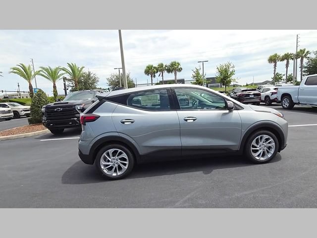 New 2027 Chevrolet Bolt LT w/ LPO, All-Weather Package FWD image 17