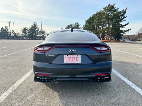 Used 2019 Kia Stinger RWD image 9