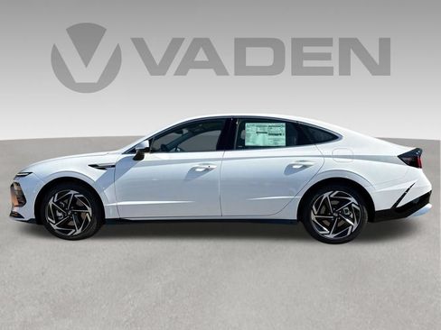 New 2026 Hyundai Sonata SEL FWD image 9