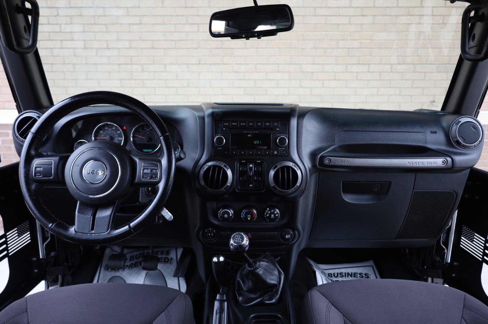 Used 2017 Jeep Wrangler Unlimited Sport w/ Quick Order Package 23S AWD/4WD image 27