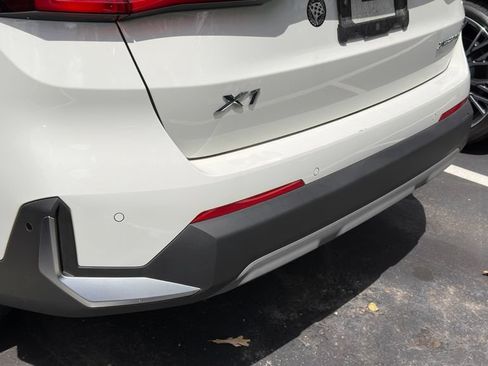 Used 2023 BMW X1 xDrive28i w/ Premium Package AWD/4WD image 9