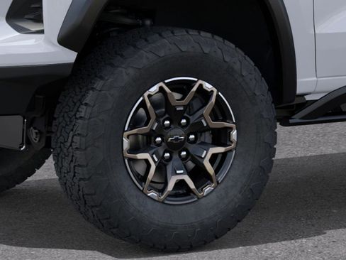 New 2026 Chevrolet Colorado ZR2 image 9