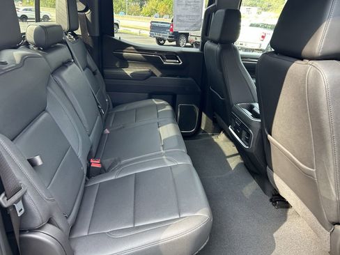 Used 2023 Chevrolet Silverado 1500 LTZ image 19