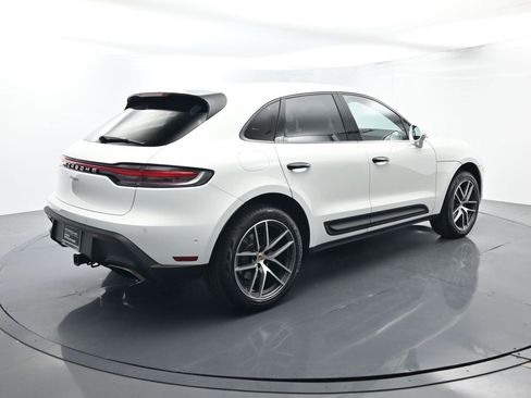 Certified 2024 Porsche Macan image 15
