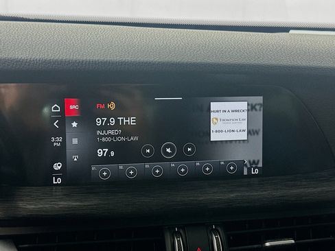 Used 2022 Alfa Romeo Stelvio Sprint image 21