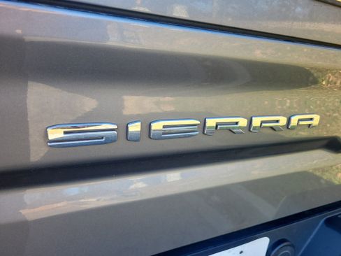 Used 2021 GMC Sierra 1500 AT4 w/ AT4 Premium Package image 10