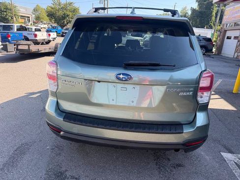 Used 2017 Subaru Forester 2.5i Premium AWD/4WD image 4