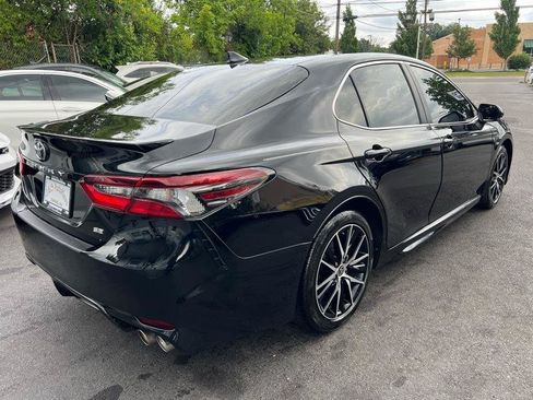 Used 2023 Toyota Camry SE FWD image 6