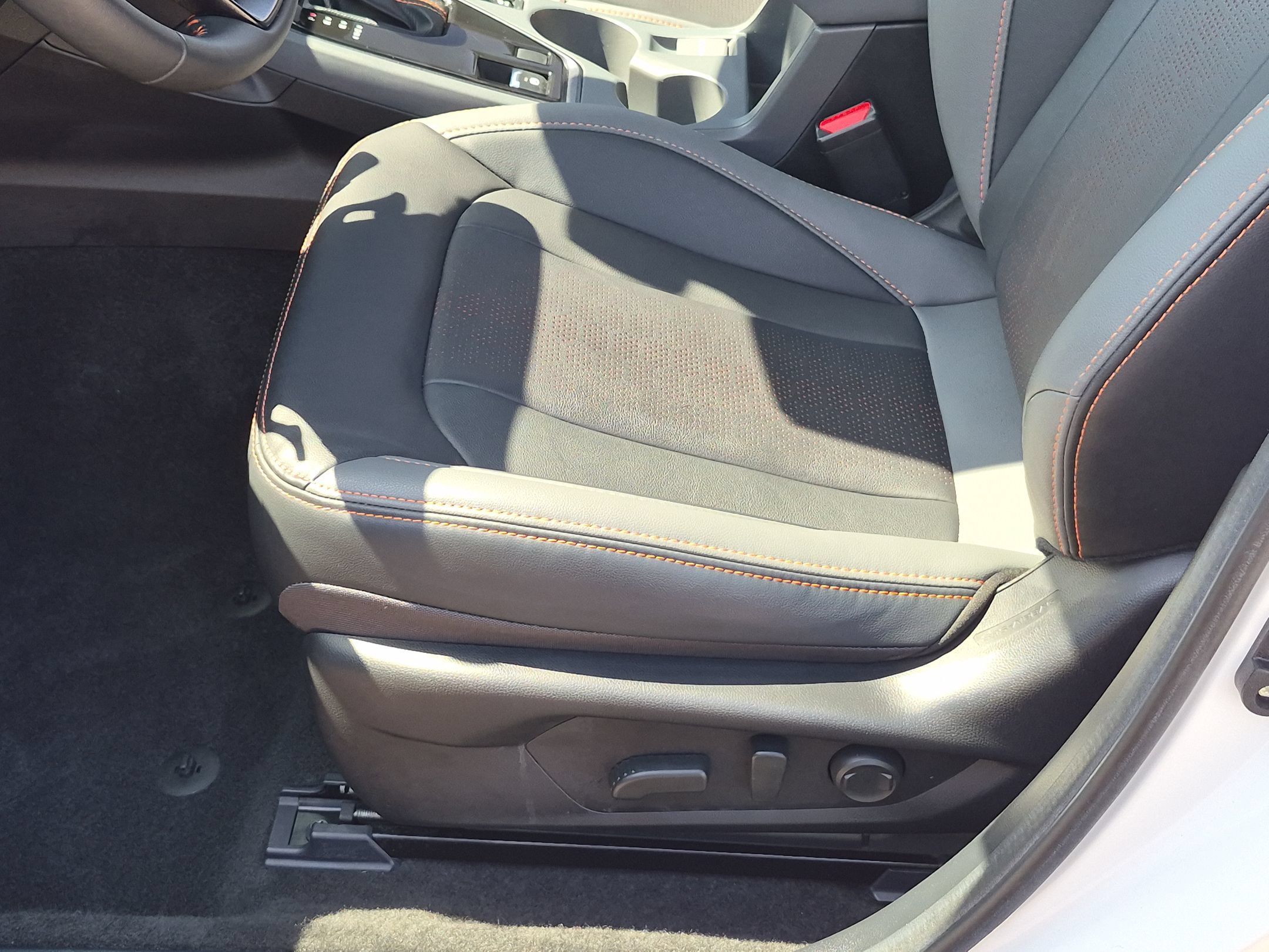 Certified 2025 Subaru Crosstrek 2.5i Limited w/ Crosstrek Mirror Package AWD/4WD image 14
