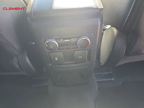 Used 2023 Ford Explorer Limited image 14