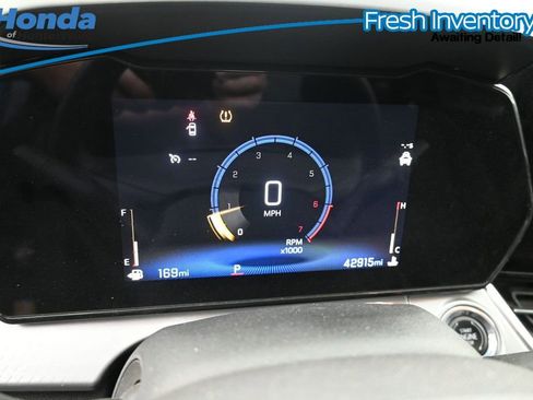 Used 2024 Chevrolet Trax LT w/ Driver Confidence Package FWD image 16