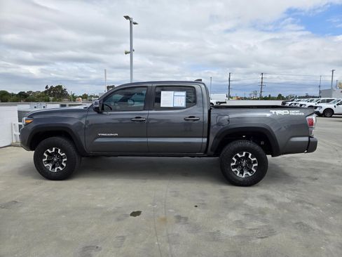 Used 2023 Toyota Tacoma TRD Off-Road w/ Technology Package RWD image 7
