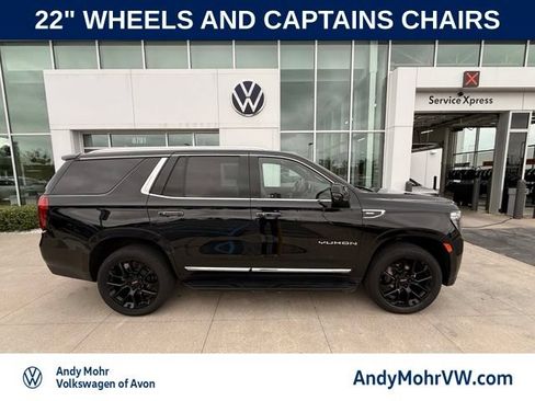 Used 2023 GMC Yukon SLT w/ SLT Premium Package AWD/4WD image 8