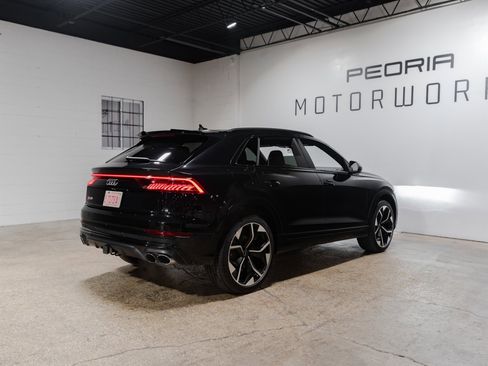 Used 2020 Audi SQ8 Prestige image 8