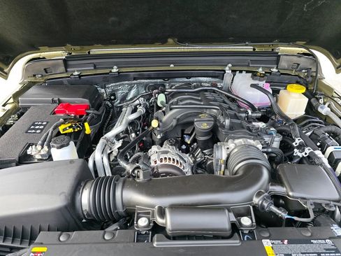 New 2025 Jeep Gladiator Willys image 13