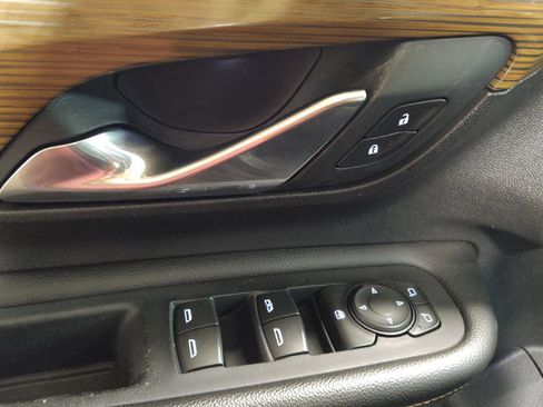 Used 2018 GMC Terrain SLE w/ Driver Convenience Package FWD image 27