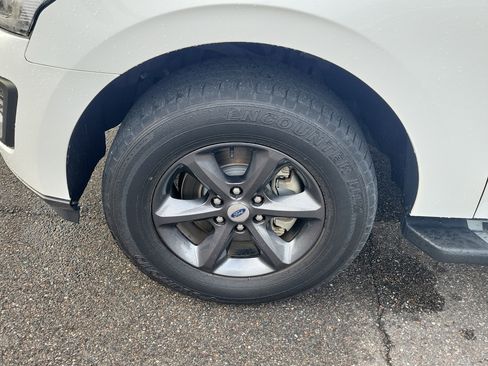 Used 2020 Ford Expedition XLT w/ FX4 Off-Road Package image 36