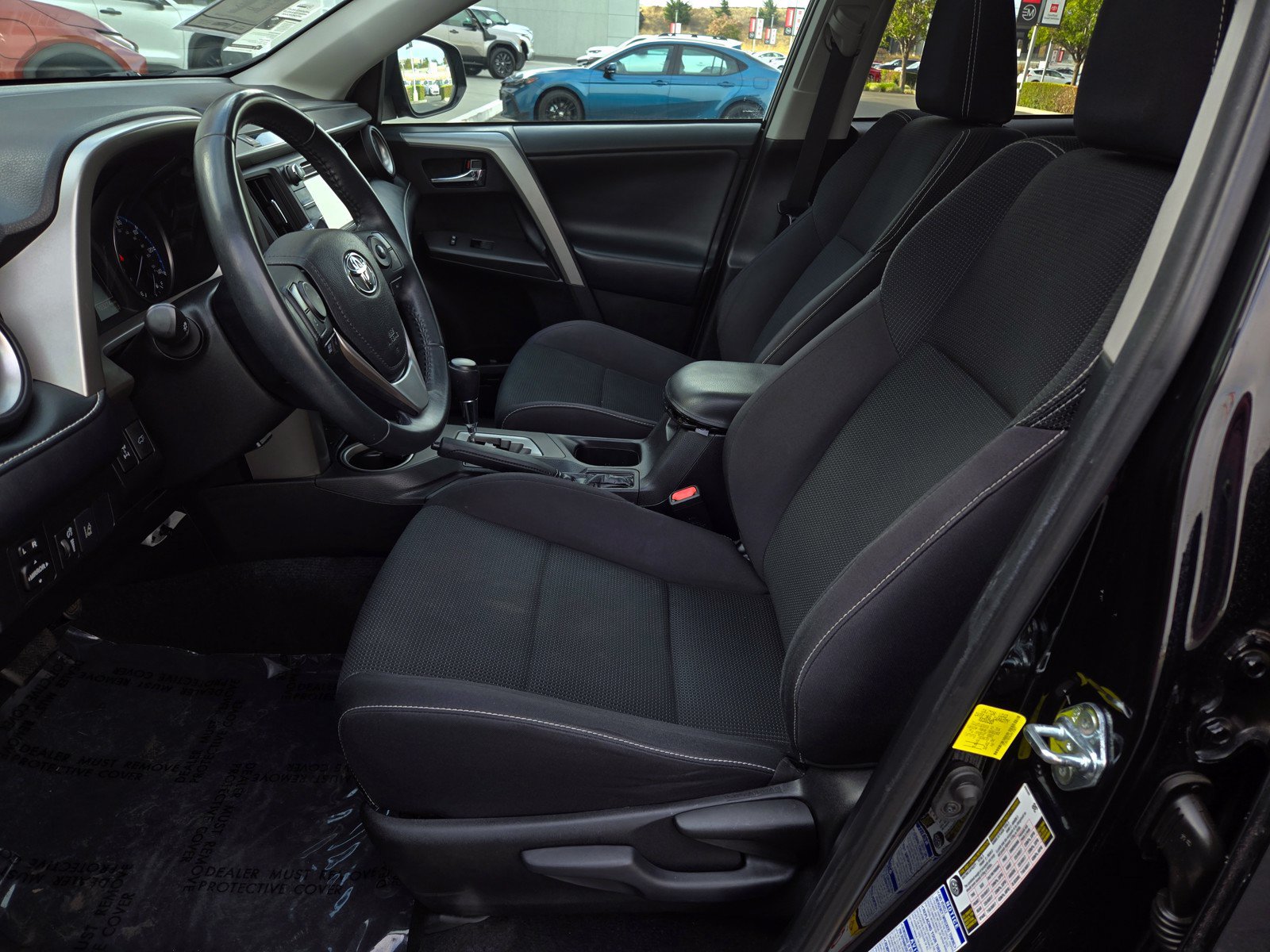 Used 2018 Toyota RAV4 XLE AWD/4WD image 15