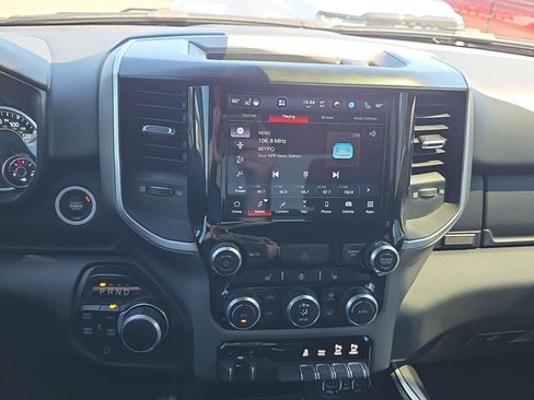 Used 2022 RAM 1500 Big Horn AWD/4WD image 14