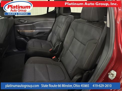 Used 2023 GMC Acadia SLE w/ Driver Convenience Package image 41