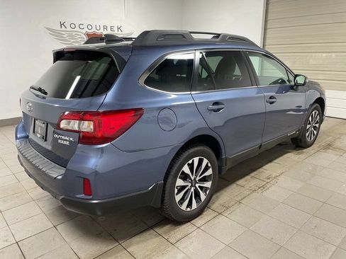 Used 2017 Subaru Outback 2.5i Limited w/ Popular Package #5 AWD/4WD image 6