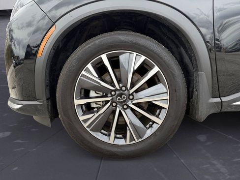 Certified 2026 INFINITI QX60 Luxe w/ Family Package image 13