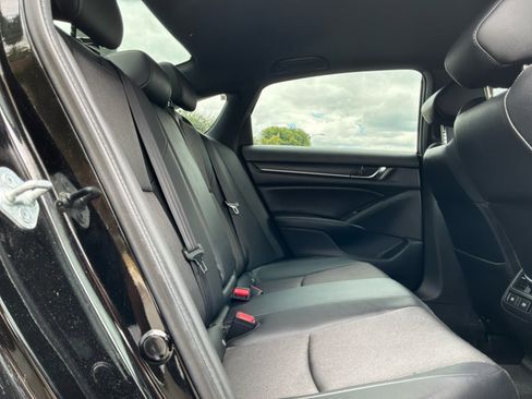 Used 2022 Honda Accord Sport image 19