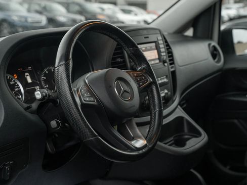 Used 2017 Mercedes-Benz Metris Van 4D image 14
