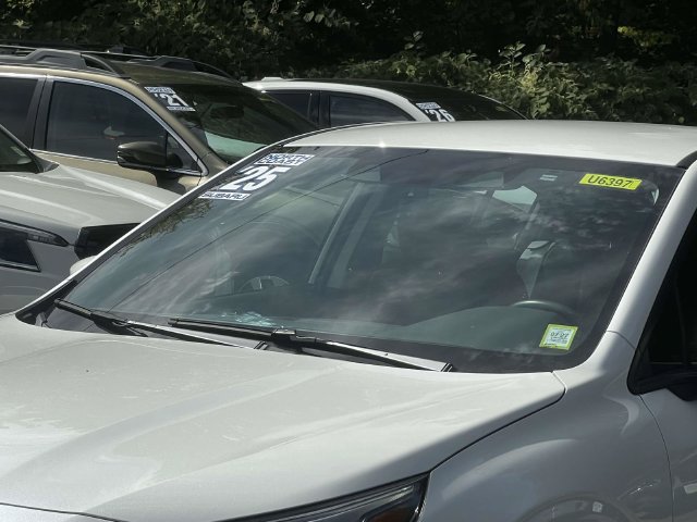 Used 2025 Subaru Legacy Premium AWD/4WD image 10