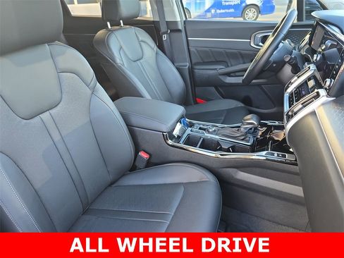 Used 2023 Kia Sorento SX image 10
