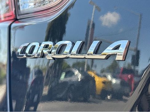 Used 2022 Toyota Corolla LE FWD image 20