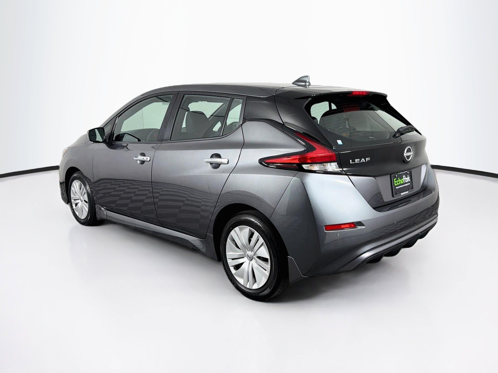 Used 2025 Nissan Leaf S FWD image 5