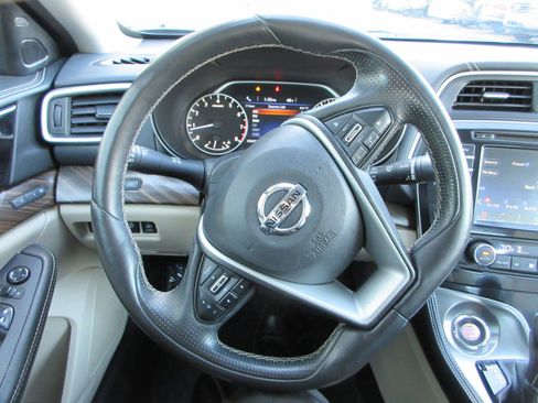 Used 2016 Nissan Maxima Platinum image 35