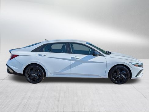 Certified 2026 Hyundai Elantra Sport FWD image 8