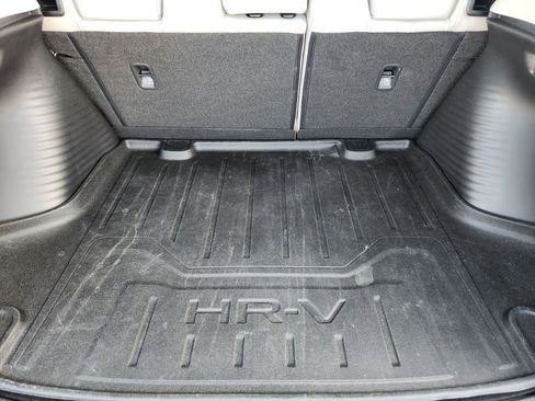 Used 2024 Honda HR-V EX-L image 10