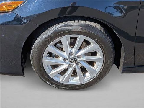 Used 2024 Toyota Camry LE image 20
