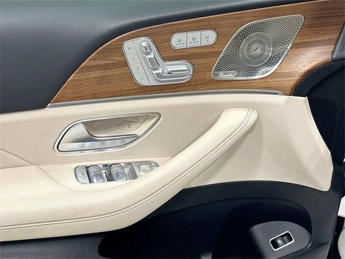 Certified 2022 Mercedes-Benz GLS 450 4MATIC w/ AMG Line Exterior image 18